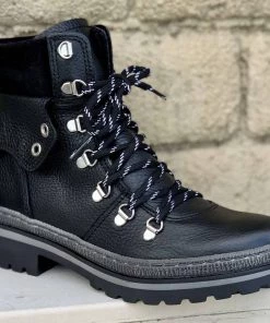 Eric Michael Women'S Cynthia Boots in Black