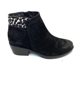 Eric Michael Women'S Aria Giraffe Boot in Black/Giraffe