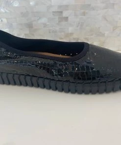 Eric Michael Raven Sandal in Black - women